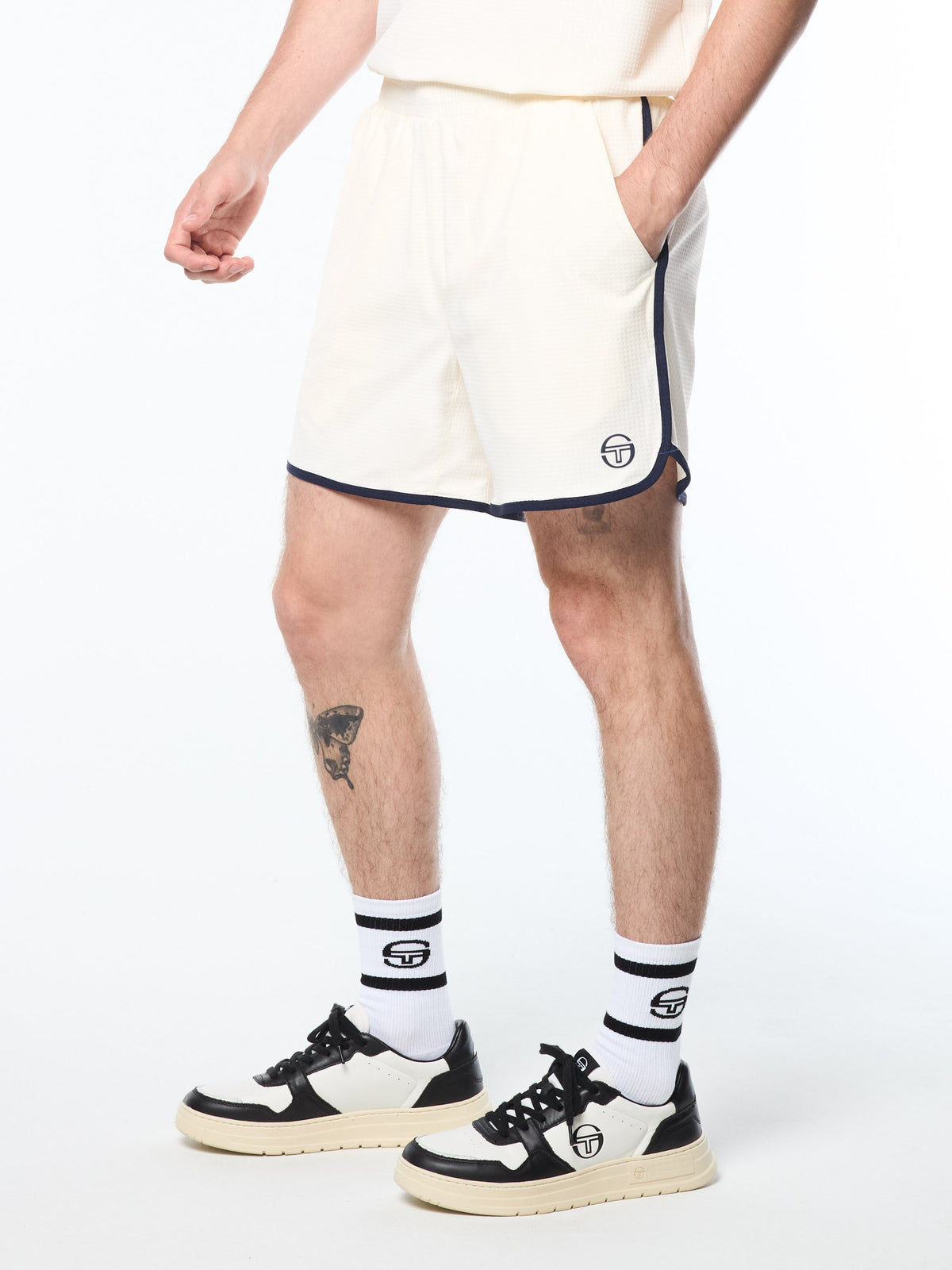 Grata Active Short- Gardenia
