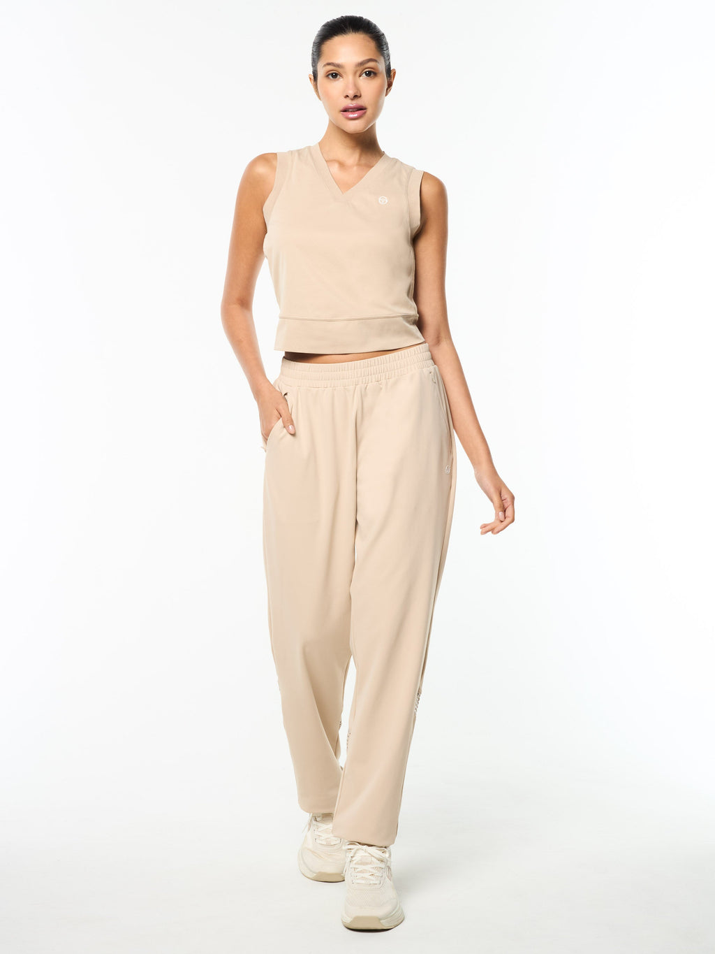 Noemi Top- Humus