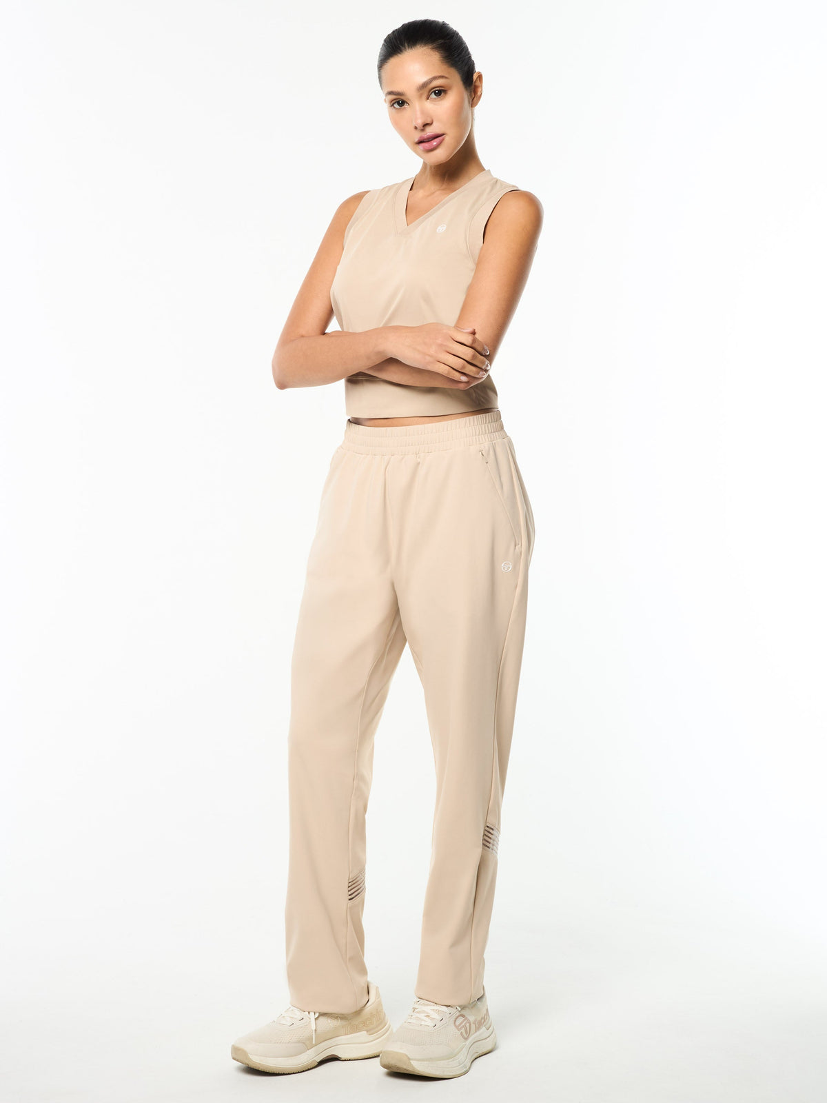 Noemi Top- Humus