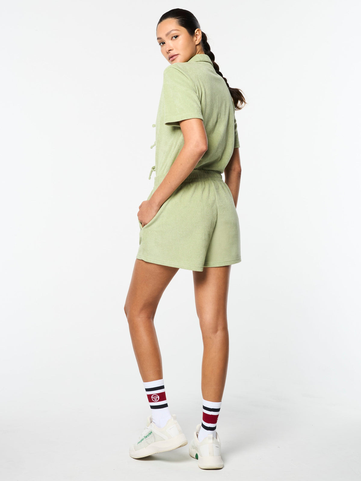 Edda Short- Reseda